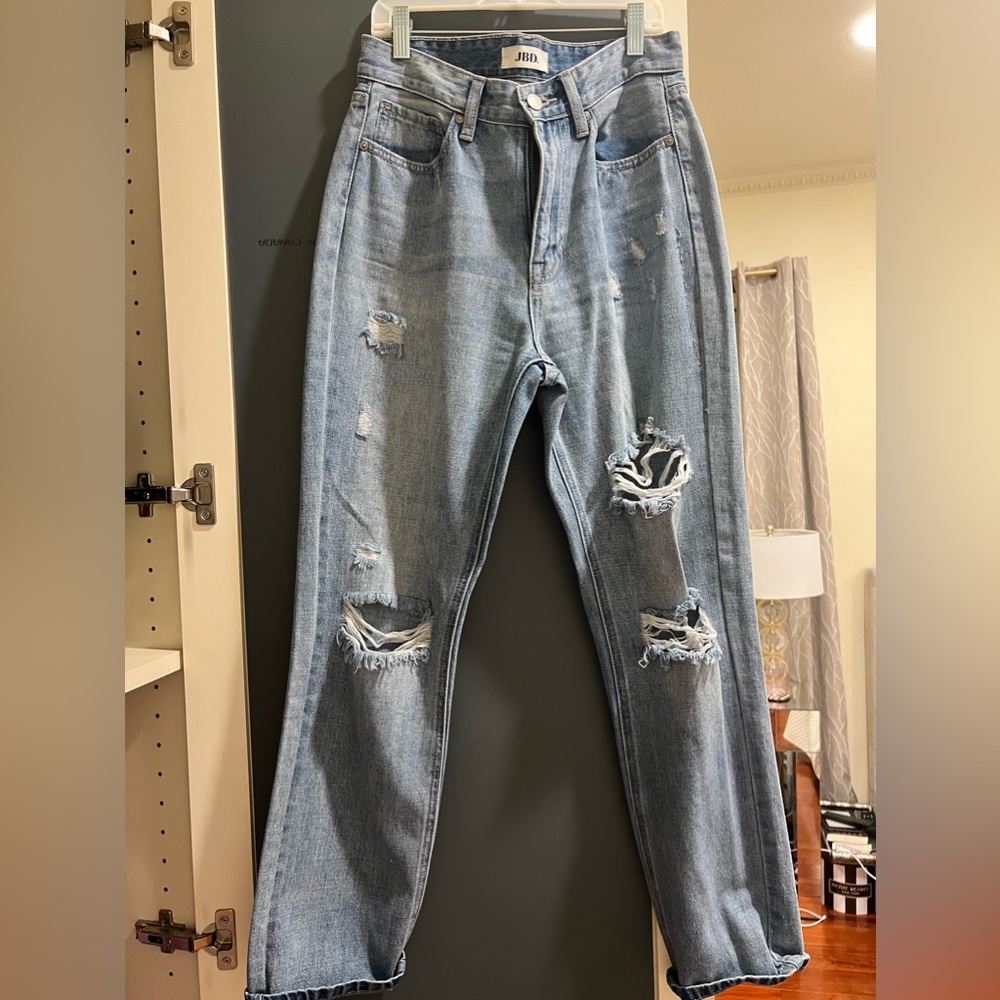 JBD Jeans with rips
